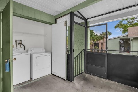 Condo in Orlando, Florida, 2 bedrooms № 2213230 - photo 5