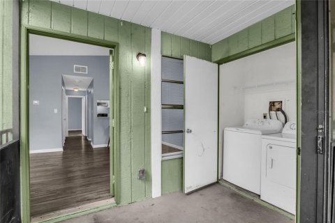 Condo in Orlando, Florida, 2 bedrooms № 2213230 - photo 6