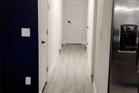 Casa en alquiler en Tampa, Florida, 3 dormitorios, 95.88 m2 № 1347460 - foto 7