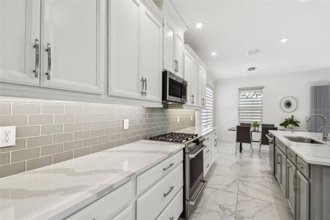 House in Wesley Chapel, Florida 2 bedrooms, 196.77 sq.m. № 1566095 - photo 4