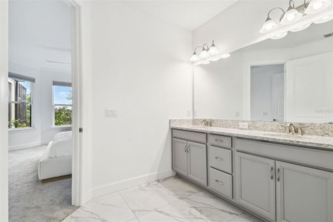 House in Wesley Chapel, Florida 2 bedrooms, 196.77 sq.m. № 1566095 - photo 20