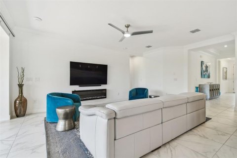 House in Wesley Chapel, Florida 2 bedrooms, 196.77 sq.m. № 1566095 - photo 28