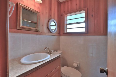 Купить виллу или дом в Белвью, Флорида 3 комнаты, 250.56м2, № 2144046 - фото 15