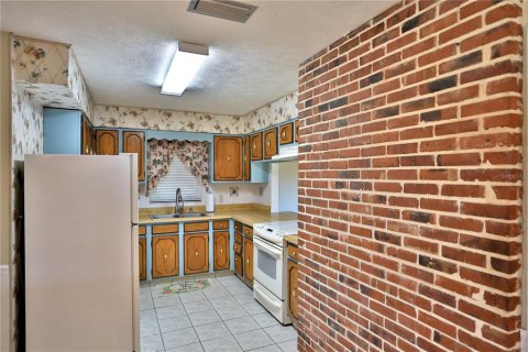 Купить виллу или дом в Белвью, Флорида 3 комнаты, 250.56м2, № 2144046 - фото 7