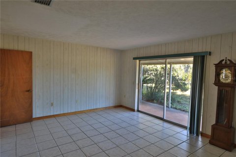Купить виллу или дом в Белвью, Флорида 3 комнаты, 250.56м2, № 2144046 - фото 18