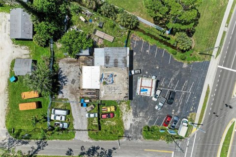 Propiedad comercial en venta en Bradenton, Florida, 194.63 m2 № 1902816 - foto 14