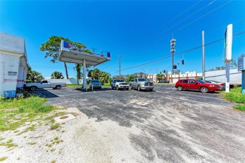 Propiedad comercial en venta en Bradenton, Florida, 194.63 m2 № 1902816 - foto 10