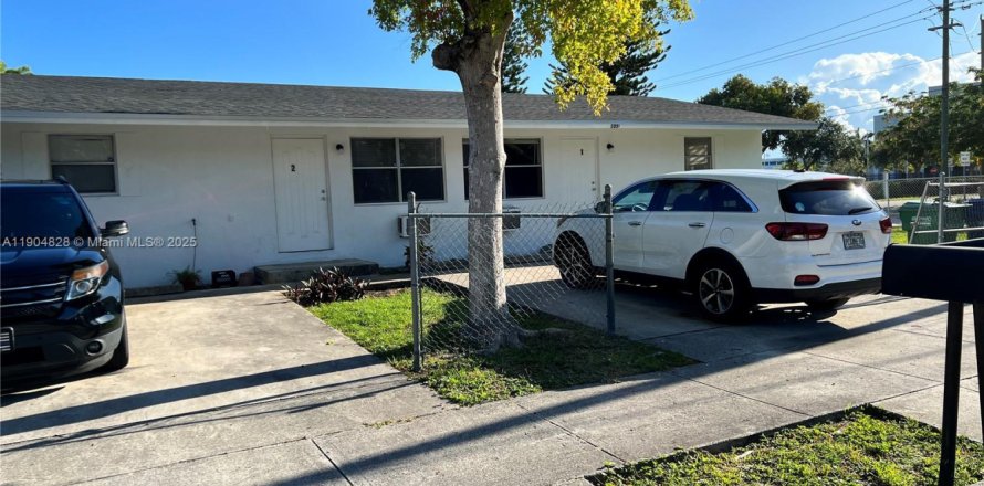 Propiedad comercial en Fort Lauderdale, Florida 137.96 m2 № 1955897