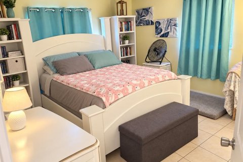 Villa ou maison à vendre à Port Richey, Floride: 3 chambres, 136.19 m2 № 2414031 - photo 14