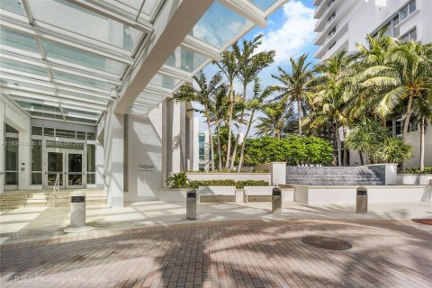 Condominio en venta en Miami Beach, Florida, 1 dormitorio, 91.04 m2 № 1814920 - foto 19