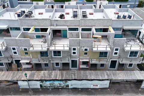 Touwnhouse à vendre à Delray Beach, Floride: 3 chambres, 278.43 m2 № 2077462 - photo 19