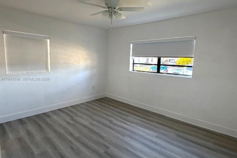 Снять в аренду виллу или дом в Катлер-Бей, Флорида 3 спальни, 113.81м2, № 2005022 - фото 9