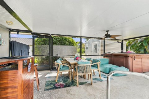 Villa ou maison à vendre à Port St. Lucie, Floride: 3 chambres, 194.54 m2 № 2427753 - photo 15