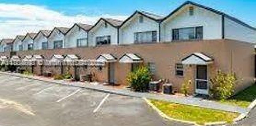 Condo in Cocoa, Florida, 2 bedrooms № 1821984