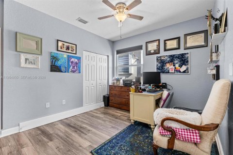 Купить виллу или дом в Хомстед, Флорида 3 спальни, 202.16м2, № 2045920 - фото 25