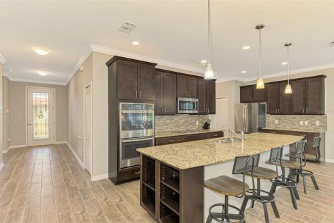 Villa ou maison à vendre à Port Charlotte, Floride: 3 chambres, 183.76 m2 № 2329669 - photo 3