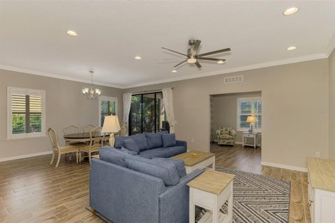 Villa ou maison à vendre à Port Charlotte, Floride: 3 chambres, 183.76 m2 № 2329669 - photo 4