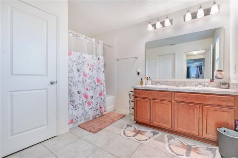 Casa en venta en Mascotte, Florida, 5 dormitorios, 286.88 m2 № 2383748 - foto 14