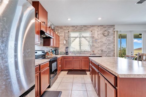 Casa en venta en Mascotte, Florida, 5 dormitorios, 286.88 m2 № 2383748 - foto 9