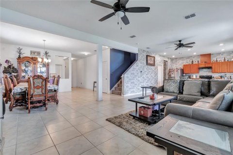 Casa en venta en Mascotte, Florida, 5 dormitorios, 286.88 m2 № 2383748 - foto 4
