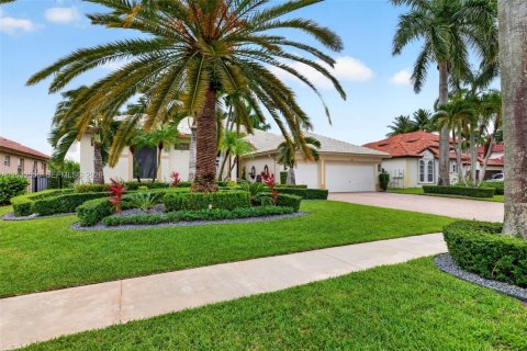 House in Miramar, Florida 5 bedrooms, 333.61 sq.m. № 2186316 - photo 3