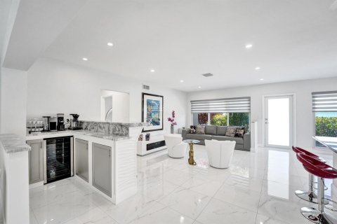 Villa ou maison à vendre à Lauderdale-by-the-Sea, Floride: 3 chambres, 159.33 m2 № 2418112 - photo 14