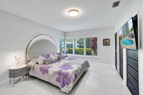 Villa ou maison à vendre à Lauderdale-by-the-Sea, Floride: 3 chambres, 159.33 m2 № 2418112 - photo 18