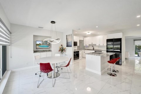 Villa ou maison à vendre à Lauderdale-by-the-Sea, Floride: 3 chambres, 159.33 m2 № 2418112 - photo 6