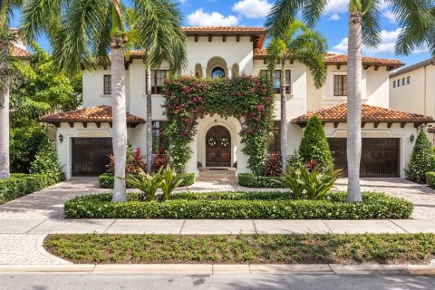 Casa en Tampa, Florida 6 dormitorios, 594.48 m2 № 2373026