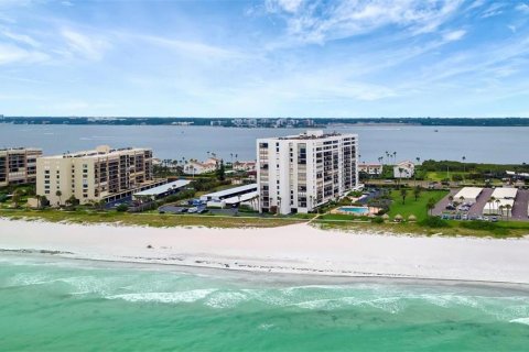 Copropriété à louer à Clearwater, Floride: 2 chambres, 120.59 m2 № 2108152 - photo 2
