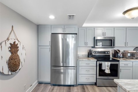 Copropriété à louer à Clearwater, Floride: 2 chambres, 120.59 m2 № 2108152 - photo 7
