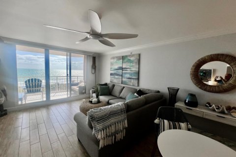 Condominio en venta en Hutchinson Island South, Florida, 2 dormitorios, 130.53 m2 № 2085080 - foto 9