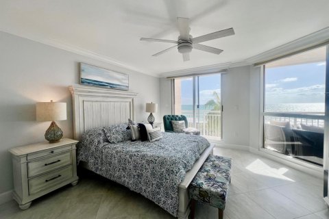 Condominio en venta en Hutchinson Island South, Florida, 2 dormitorios, 130.53 m2 № 2085080 - foto 24