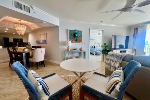 Condominio en venta en Hutchinson Island South, Florida, 2 dormitorios, 130.53 m2 № 2085080 - foto 19