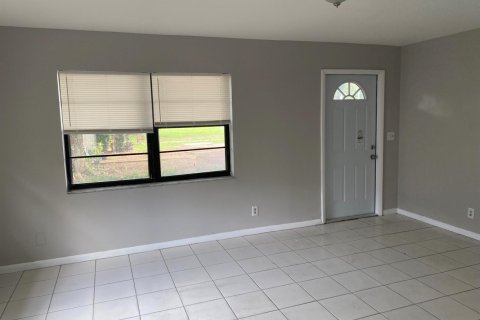 Apartamento en alquiler en West Palm Beach, Florida, 3 dormitorios, 104.05 m2 № 2289270 - foto 11