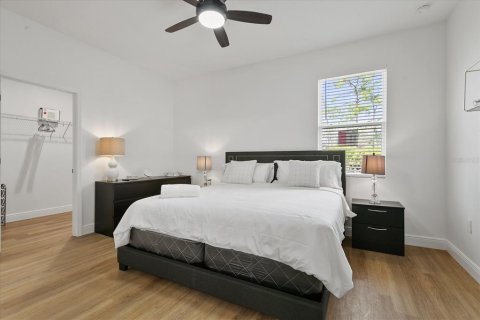 Casa en venta en Port Charlotte, Florida, 4 dormitorios, 151.99 m2 № 2385970 - foto 27