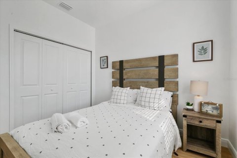 Casa en venta en Port Charlotte, Florida, 4 dormitorios, 151.99 m2 № 2385970 - foto 14