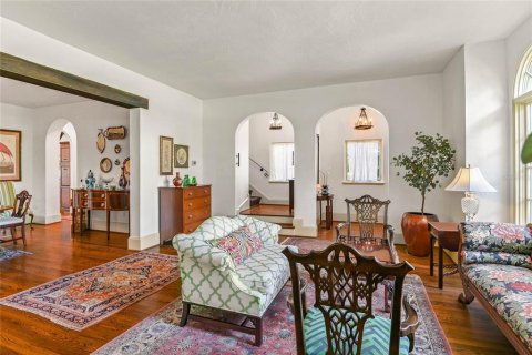 Casa en venta en Orlando, Florida, 4 dormitorios, 438.68 m2 № 1767125 - foto 7
