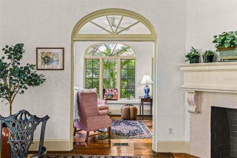 Casa en venta en Orlando, Florida, 4 dormitorios, 438.68 m2 № 1767125 - foto 8