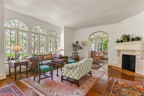 Casa en venta en Orlando, Florida, 4 dormitorios, 438.68 m2 № 1767125 - foto 3