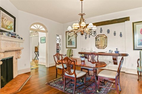 Casa en venta en Orlando, Florida, 4 dormitorios, 438.68 m2 № 1767125 - foto 9