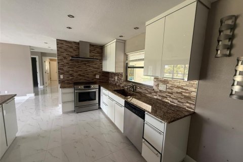 Casa en venta en Port Charlotte, Florida, 4 dormitorios, 166.95 m2 № 2308596 - foto 17