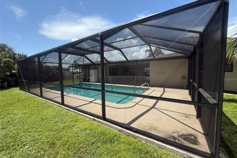 Casa en venta en Port Charlotte, Florida, 4 dormitorios, 166.95 m2 № 2308596 - foto 6