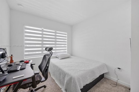 Touwnhouse à vendre à Homestead, Floride: 4 chambres, 129.88 m2 № 2241019 - photo 17