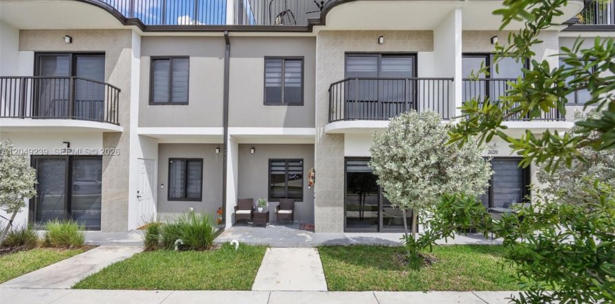 Touwnhouse à Homestead, Floride 4 chambres, 129.88 m2 № 2241019