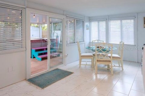 House in Dunedin, Florida 2 bedrooms, 103.31 sq.m. № 1797301 - photo 15
