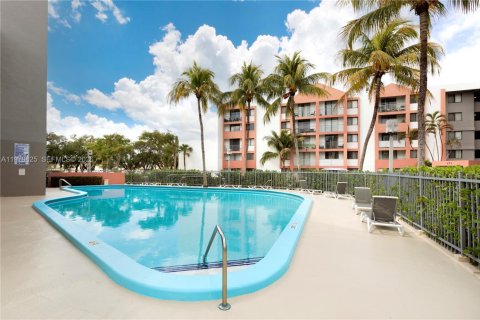 Apartment in Miami, Florida 1 bedroom, 62.34 sq.m. № 2031328 - photo 15