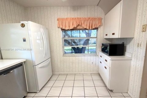 Touwnhouse à vendre à Miami, Floride: 3 chambres, 136.29 m2 № 1997277 - photo 9