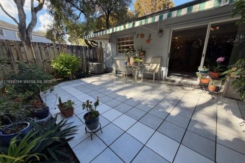 Touwnhouse à vendre à Miami, Floride: 3 chambres, 136.29 m2 № 1997277 - photo 25