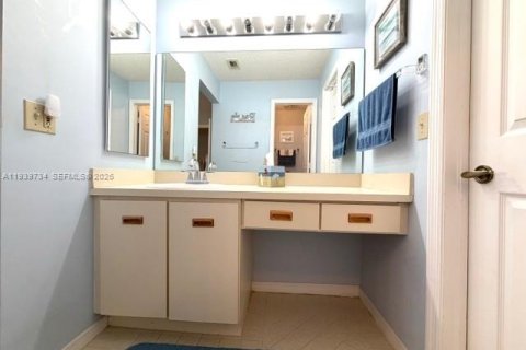 Touwnhouse à vendre à Miami, Floride: 3 chambres, 136.29 m2 № 1997277 - photo 18